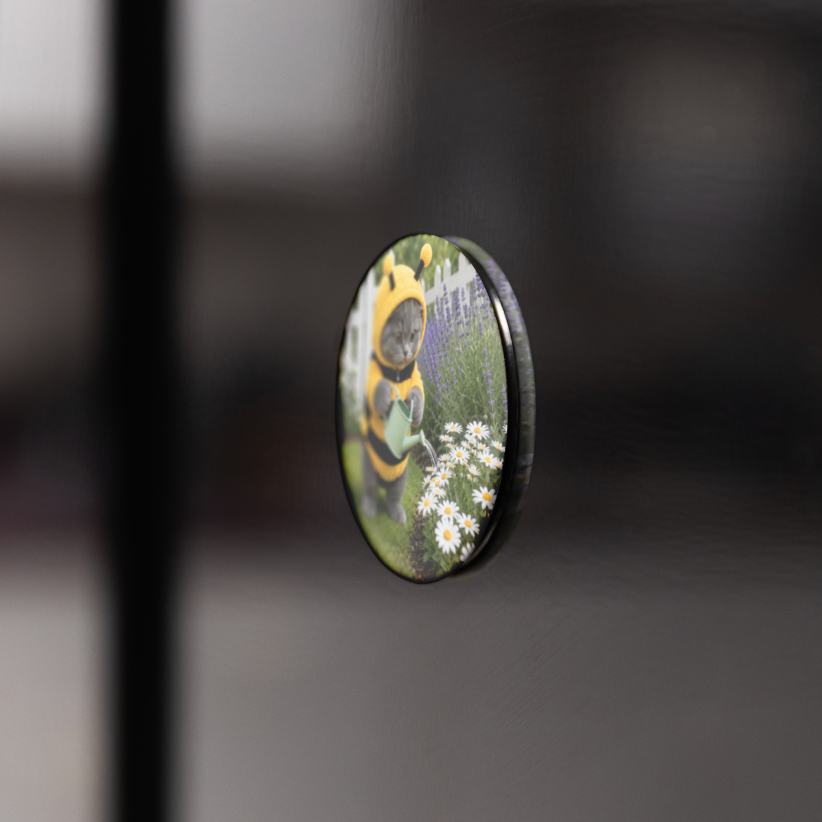 Buzzy_Bee_Round_Button_Magnet_RoundButtonMagnet_BlackFridge_AS_Mockup.png_16050497