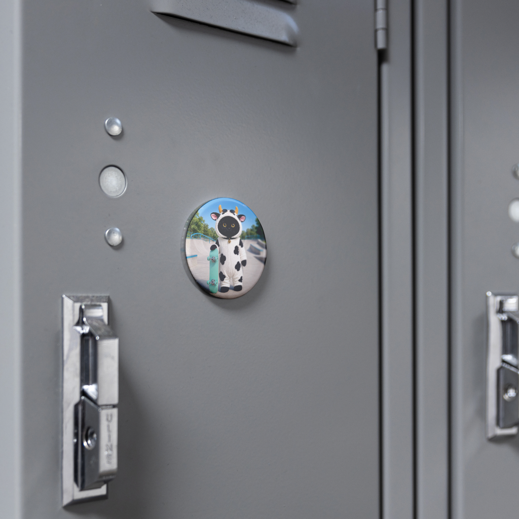 MooMoo_Moments_Round_Fridge_Magnet_RoundButtonMagnet_Locker_AS_Mockup.png_16052163